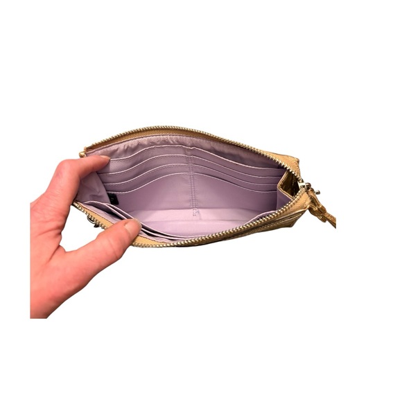 Coach - Picture 3 of 3